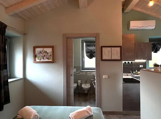 Il Paradiso Di Pietra * Filetto (Massa and Carrara)